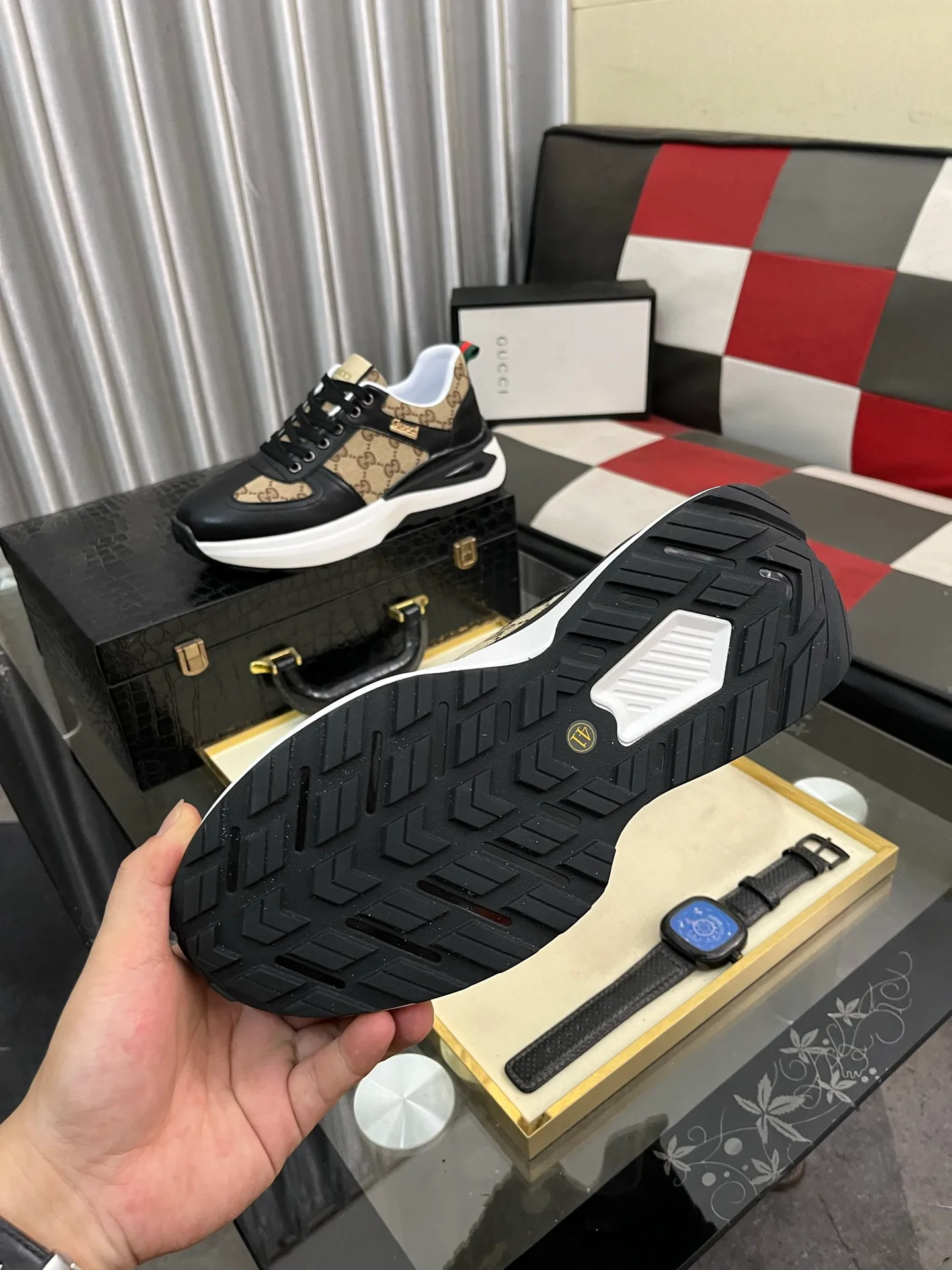 Men's Men's Shoes💰458⌚️⌚️[GUCCI] Gucci men's casual shoes are absolutely popular🔥The ultimate matching item for trendy men! The charm of super texture is irresistible, the main recommendation, the flower leather color is bright! The upper is made of high-quality brand printed fabric with cowhide, breathable leather lining and wear-resistant rubber sole, noble and elegant! Extremely comfortable🎁🎁You can be as handsome as you want💪 38-444️⃣colors available